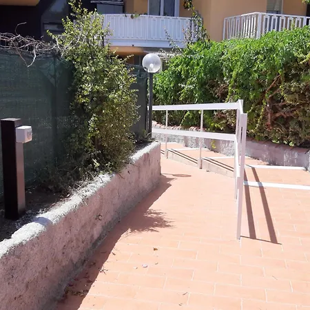 Acitrezza Casuzza Apartment Aci Castello Exterior photo
